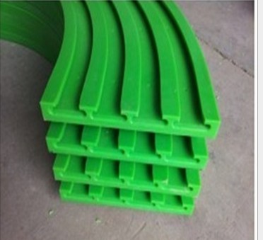 聚乙烯UHMWPE襯板流水線凹槽襯條高耐磨抗沖擊聚乙烯導(dǎo)軌